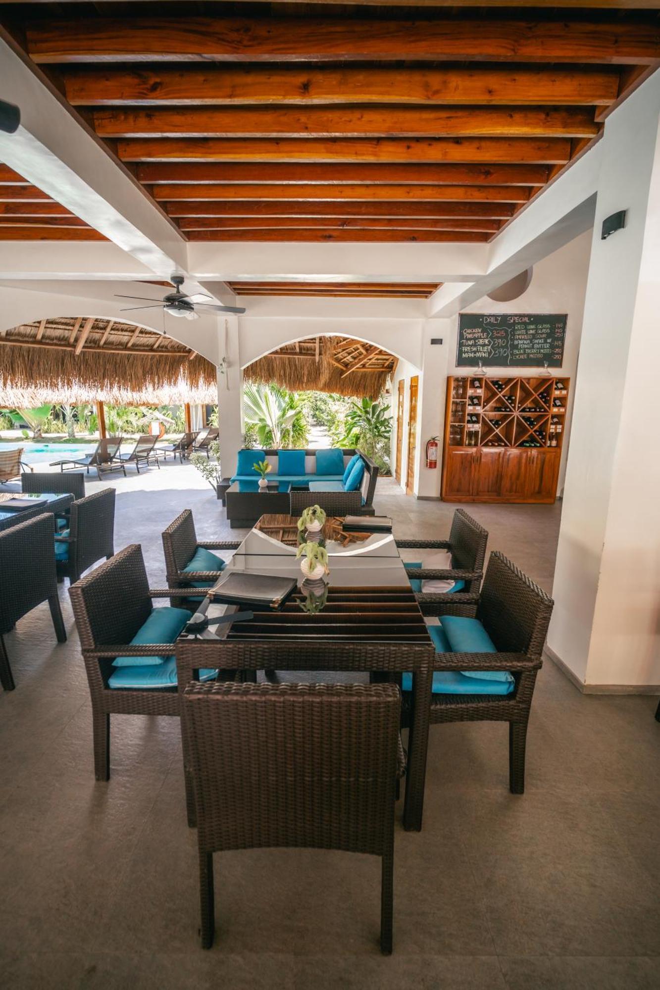 Secret Paradise Moalboal Exterior photo