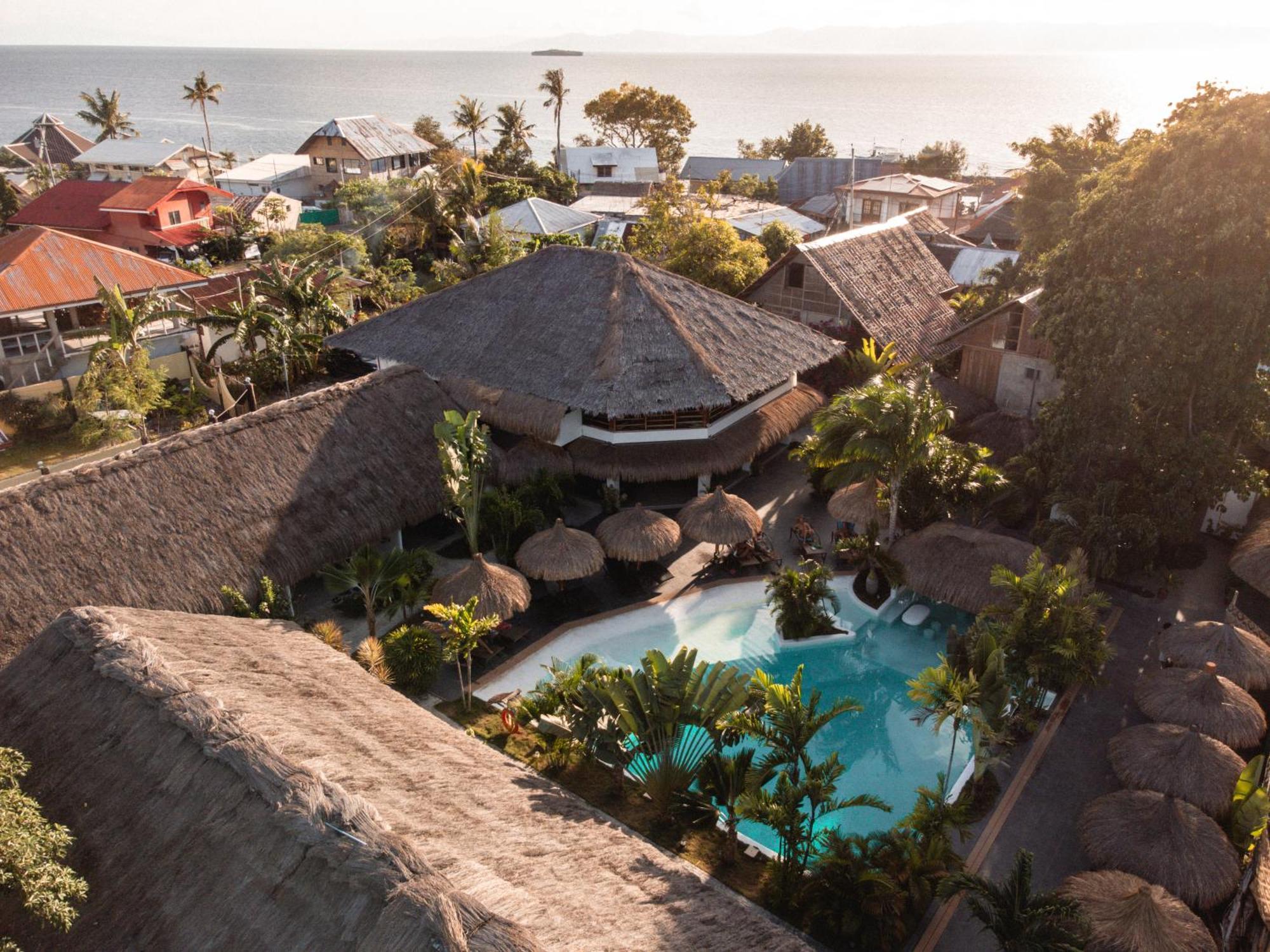 Secret Paradise Moalboal Exterior photo